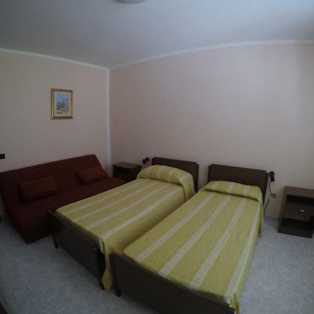 B&B Bassu Bosa Buitenkant foto