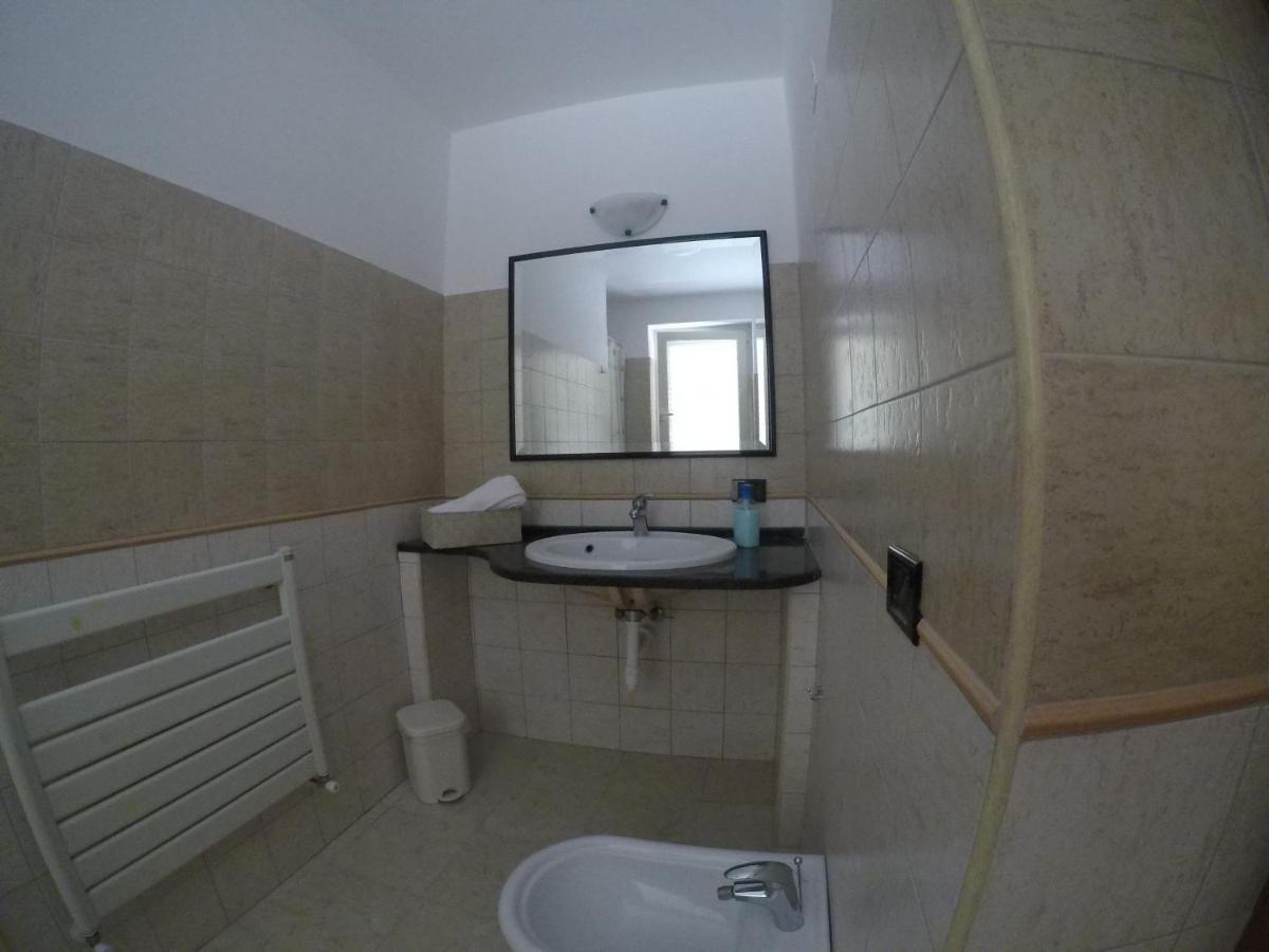 B&B Bassu Bosa Buitenkant foto